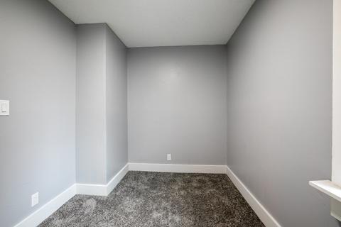 56 James St, Springfield, MA 01105 photo 14