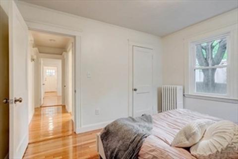148 Chestnut St, Brookline, MA 02445 photo 3