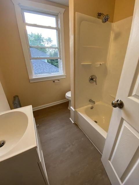 38 Dresden St, Springfield, MA 01109 photo 15