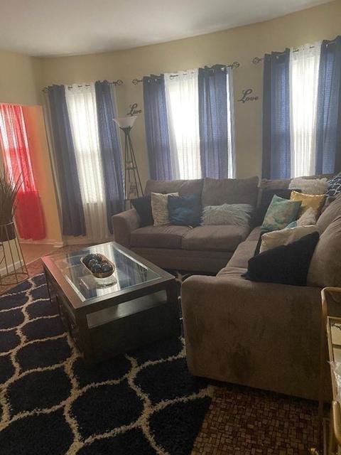 38 Dresden St, Springfield, MA 01109 photo 17