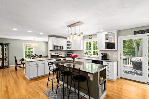 82 Carter Rd, Worcester, MA 01609 photo 4