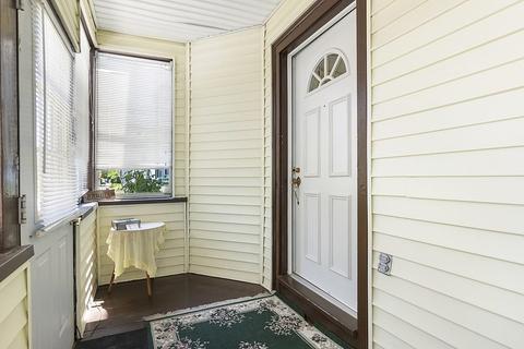 402 Eastern Ave, Lynn, MA 01902 photo 20