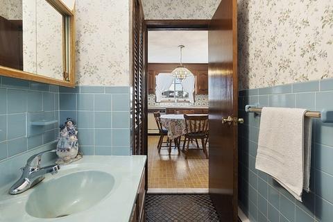 402 Eastern Ave, Lynn, MA 01902 photo 8
