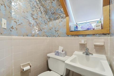 402 Eastern Ave, Lynn, MA 01902 photo 37