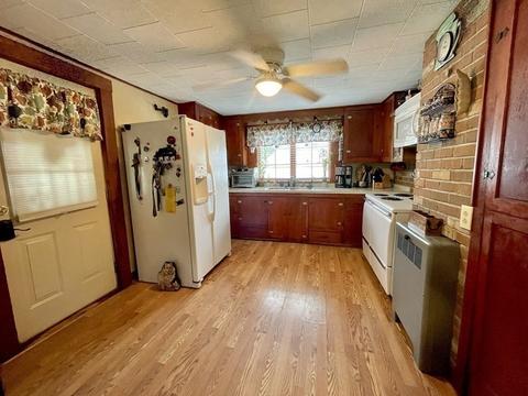 5 Chester Ave, Ware, MA 01082 photo 8