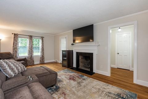 36 Mayfield, Springfield, MA 01108 photo 4