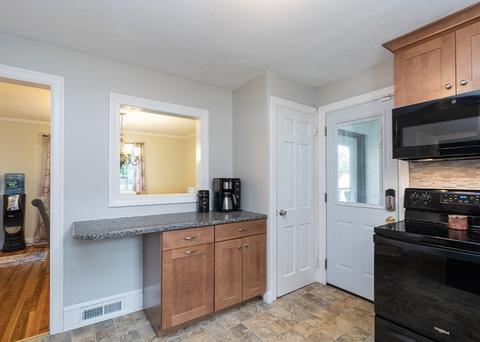 36 Mayfield, Springfield, MA 01108 photo 11