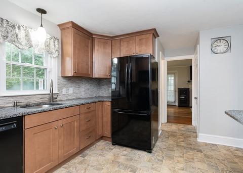 36 Mayfield, Springfield, MA 01108 photo 10