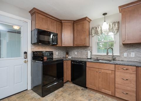 36 Mayfield, Springfield, MA 01108 photo 9