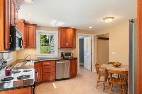 38 Carr St, Sutton, MA 01590 photo 11