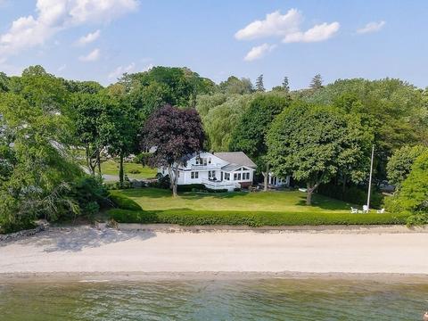 9 Waldemar Ave, Beverly, MA 01915 photo 1