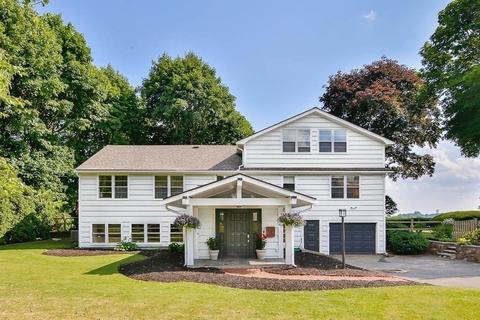 9 Waldemar Ave, Beverly, MA 01915 photo 2