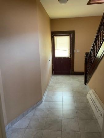14 Richelieu St, Springfield, MA 01105 photo 8
