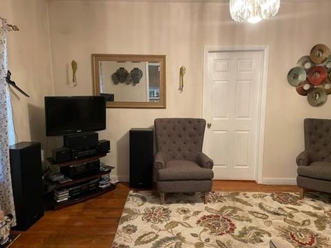 14 Richelieu St, Springfield, MA 01105 photo 6