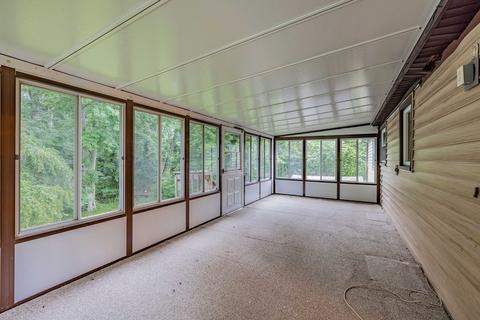 84 Entrybrook Dr, Springfield, MA 01108 photo 18