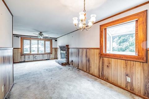 84 Entrybrook Dr, Springfield, MA 01108 photo 5