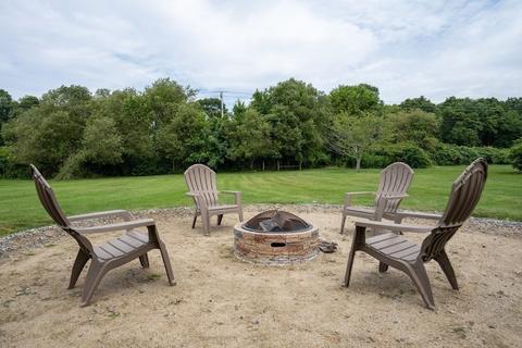 4 Mark Dr, Fairhaven, MA 02719 photo 10
