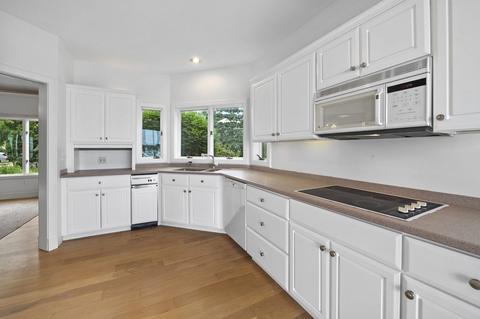 9 Redstone Ln, Marblehead, MA 01945 photo 17