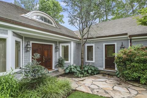 9 Redstone Ln, Marblehead, MA 01945 photo 5