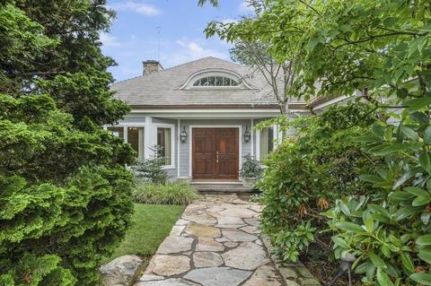 9 Redstone Ln, Marblehead, MA 01945 photo 4