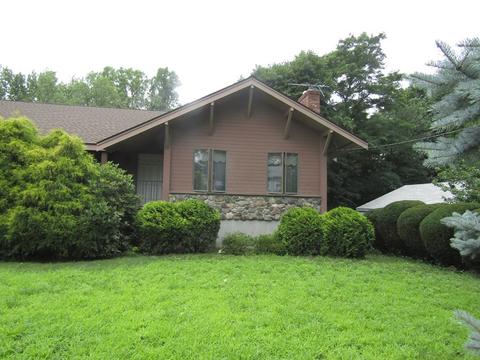 202 Curve St, Dedham, MA 02026 photo 2