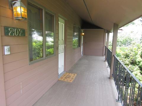 202 Curve St, Dedham, MA 02026 photo 10