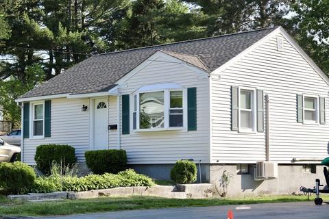 14 Batavia St, Worcester, MA 01604 photo 1