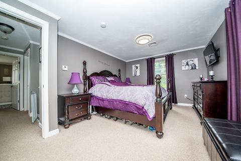 10 Nicholas Dr, Wareham, MA 02571 photo 16
