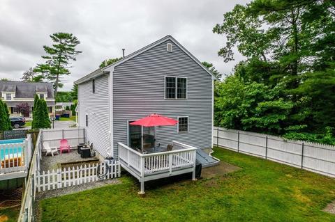 10 Nicholas Dr, Wareham, MA 02571 photo 2
