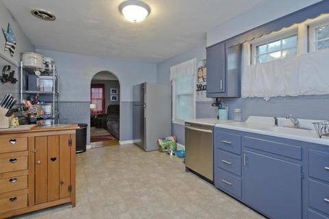 155 Arcadia Blvd, Springfield, MA 01118 photo 13