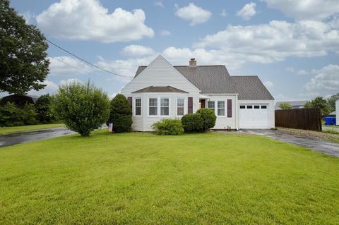155 Arcadia Blvd, Springfield, MA 01118 photo 1