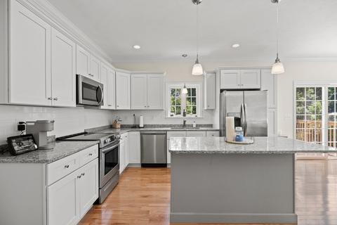 486 Hamilton St, Worcester, MA 01604 photo 21