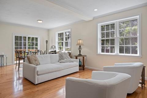 486 Hamilton St, Worcester, MA 01604 photo 8