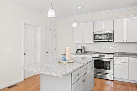 486 Hamilton St, Worcester, MA 01604 photo 20