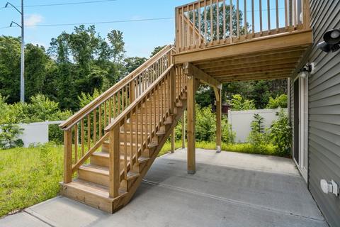 486 Hamilton St, Worcester, MA 01604 photo 40