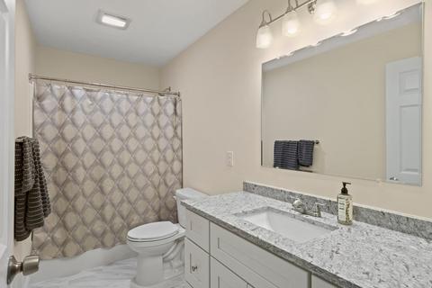 486 Hamilton St, Worcester, MA 01604 photo 33