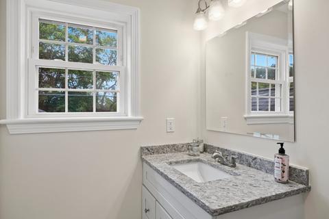 486 Hamilton St, Worcester, MA 01604 photo 30