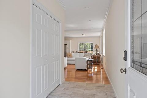 486 Hamilton St, Worcester, MA 01604 photo 5