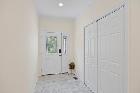 486 Hamilton St, Worcester, MA 01604 photo 6