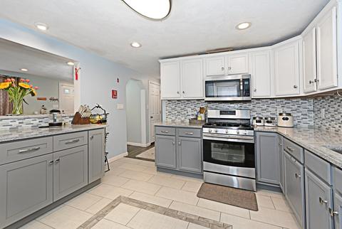 65 Everett St, Canton, MA 02021 photo 10