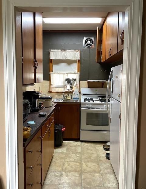 26 Milton St, Fall River, MA 02720 photo 9