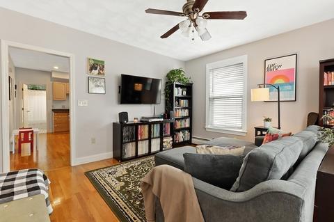 44 Wallis St #2, Beverly, MA 01915 photo 1