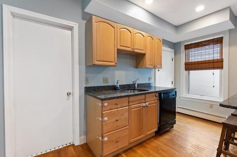 44 Wallis St #2, Beverly, MA 01915 photo 14