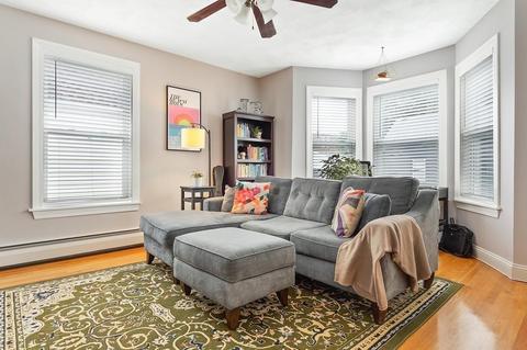 44 Wallis St #2, Beverly, MA 01915 photo 4