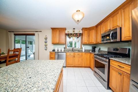 71 Waring St, Fall River, MA 02720 photo 15