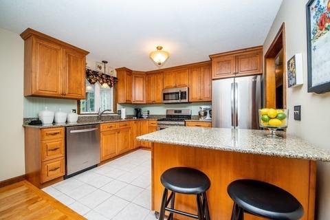 71 Waring St, Fall River, MA 02720 photo 13