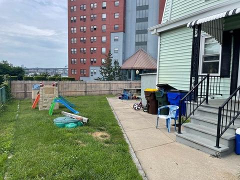 33 Taylor St, Fall River, MA 02720 photo 16