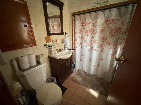 33 Taylor St, Fall River, MA 02720 photo 11