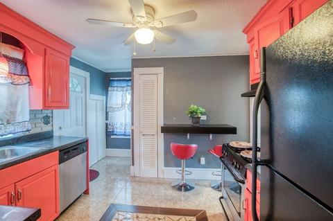 216 Jasper St, Springfield, MA 01109 photo 16
