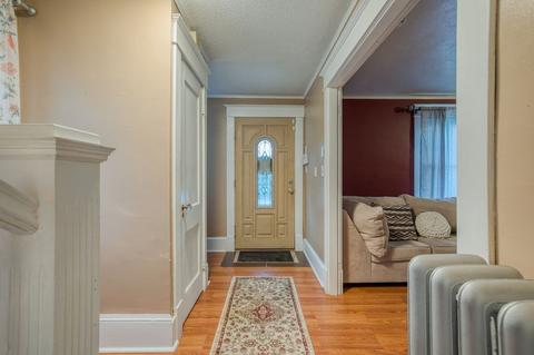 216 Jasper St, Springfield, MA 01109 photo 6
